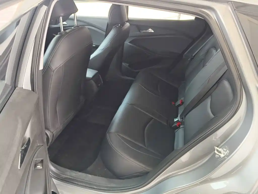 Chevrolet Menlo — миниатюра 17