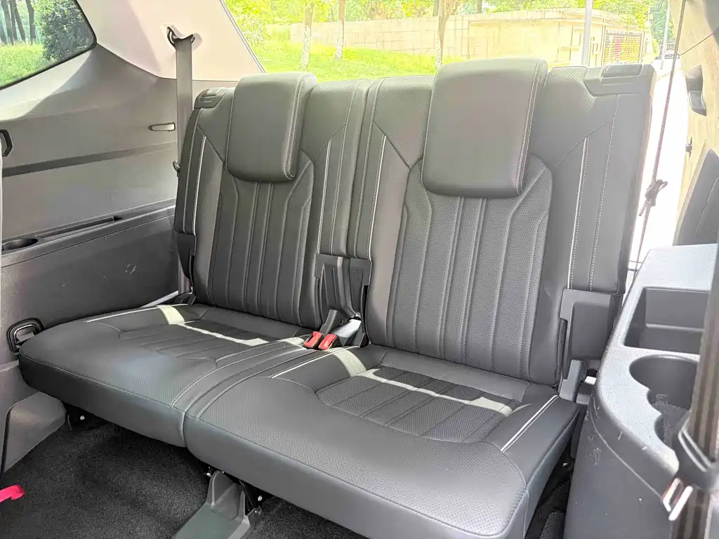 Volkswagen Teramont — миниатюра 14