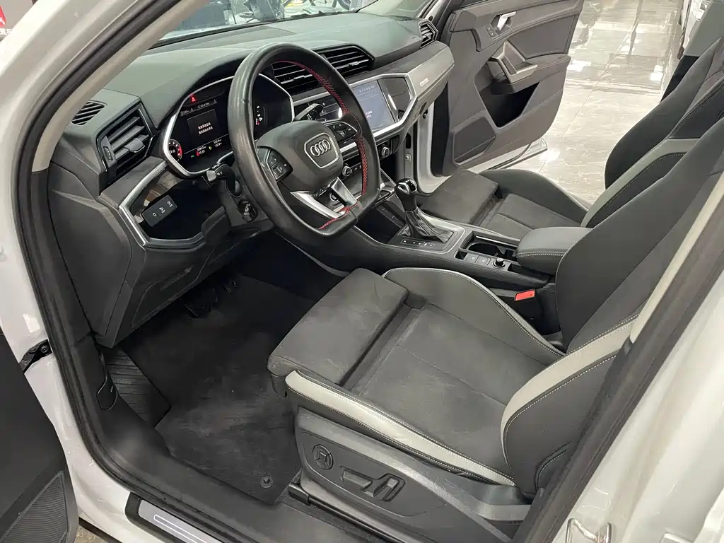 Audi Q3 2022 35 TFSI Fashion