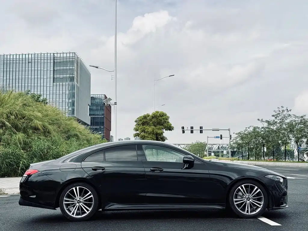 Mercedes-Benz CLS 2018 CLS 300 Luxury