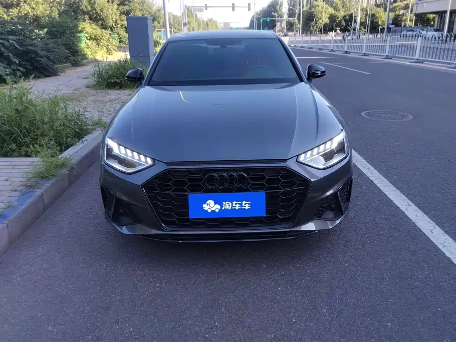 Audi A4L 2024 40 TFSI Luxury
