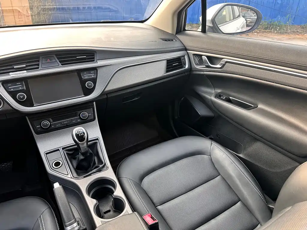 GEELY AUTOMOBILE EMGRAND GS