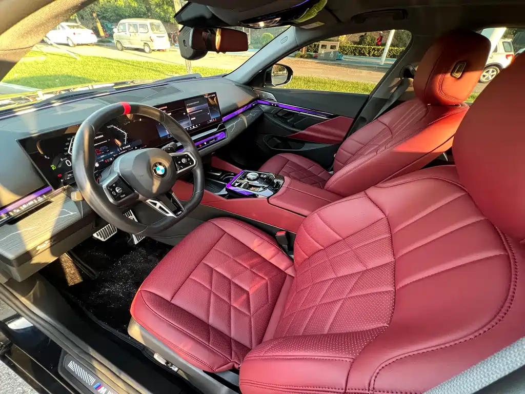 BMW 5 Series — миниатюра 11