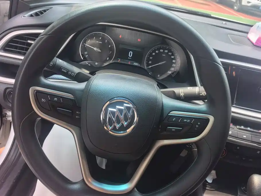 Buick Excelle — миниатюра 15