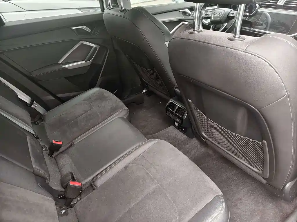 Audi Q3 — миниатюра 15