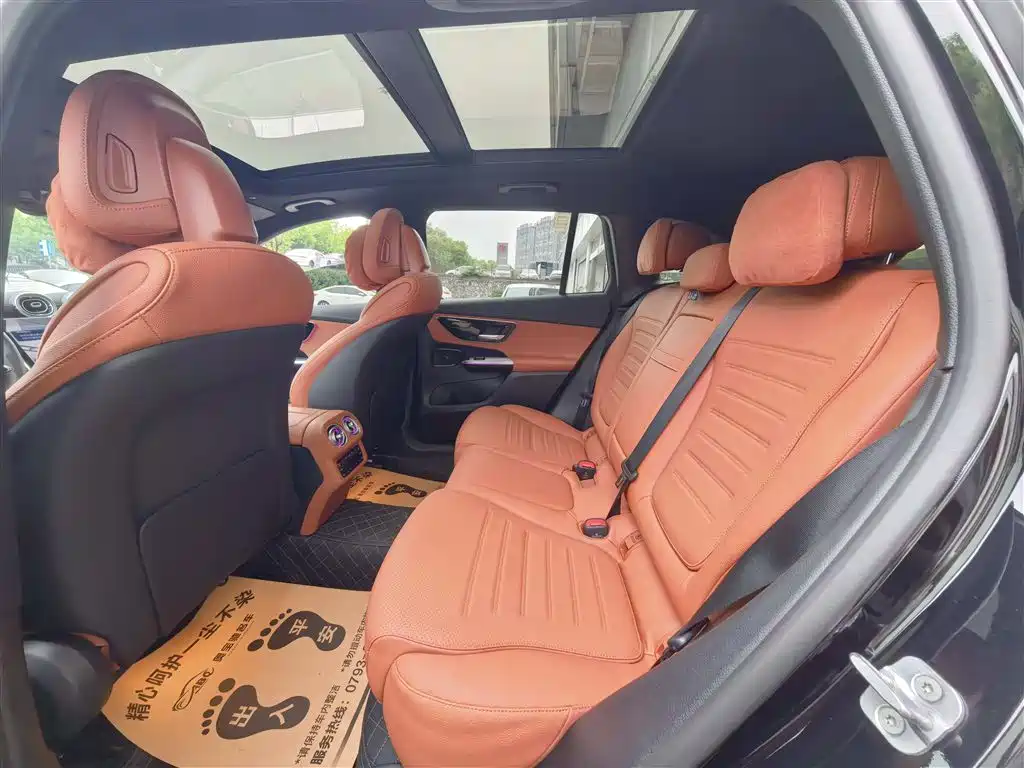 Mercedes-Benz GLC 2025 GLC 300 L 4MATIC 5 мест