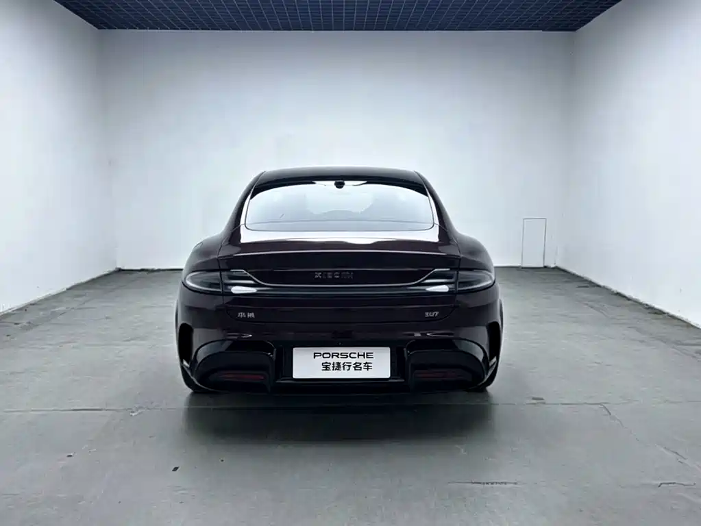 Xiaomi SU7 — миниатюра 4