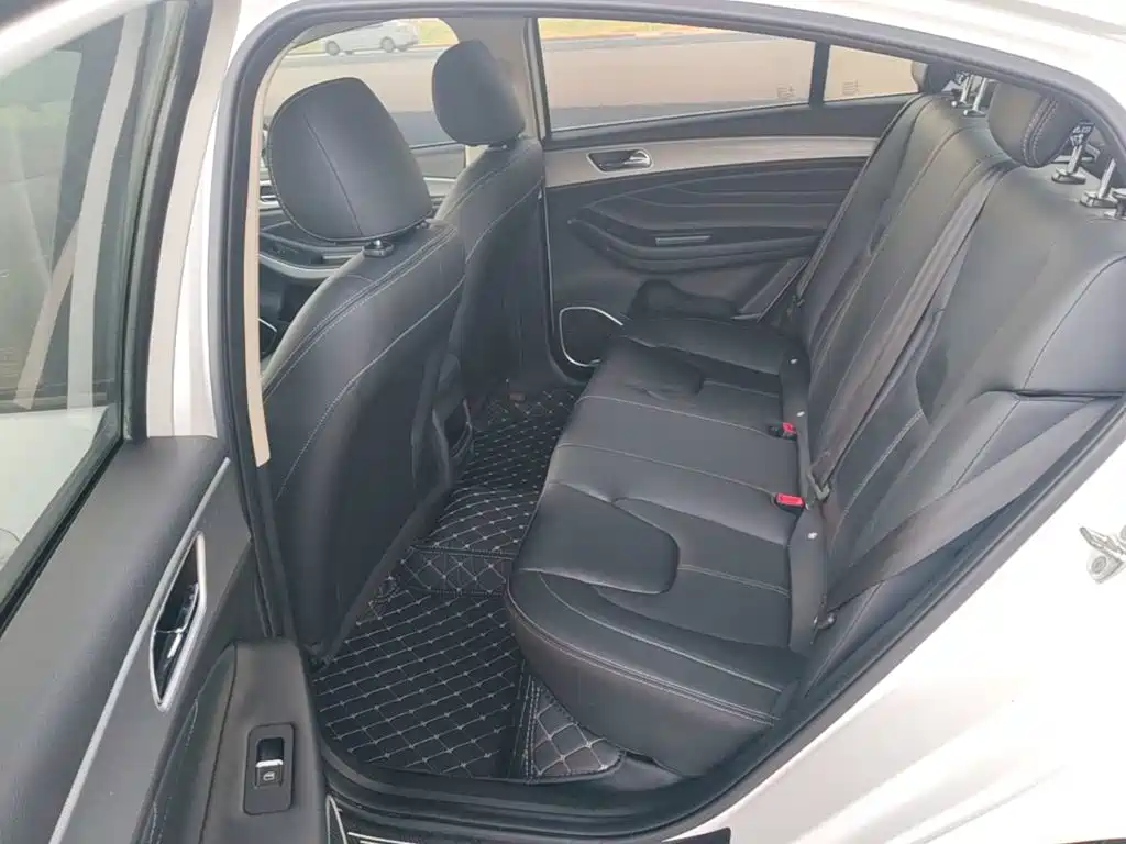 Chery Arrizo 5 — миниатюра 17
