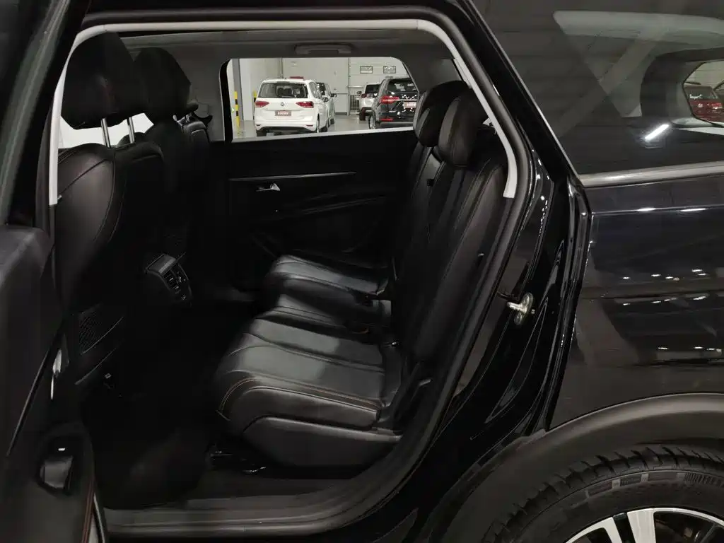 Peugeot 5008 — миниатюра 15