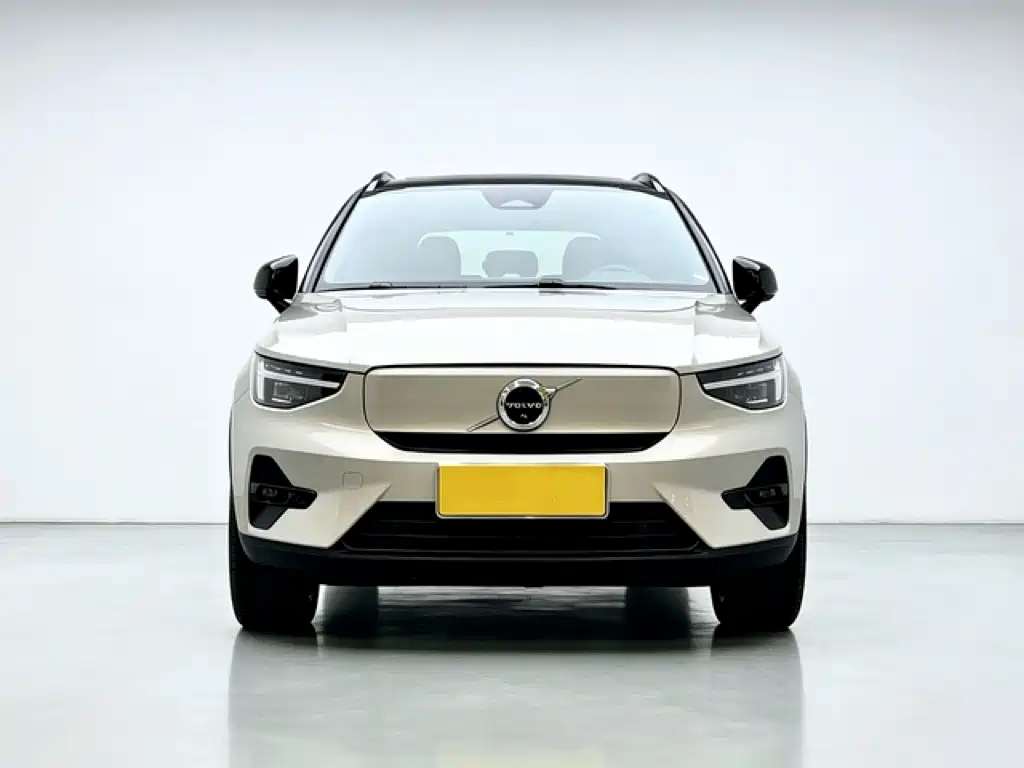 Volvo XC40 NEV — миниатюра 2