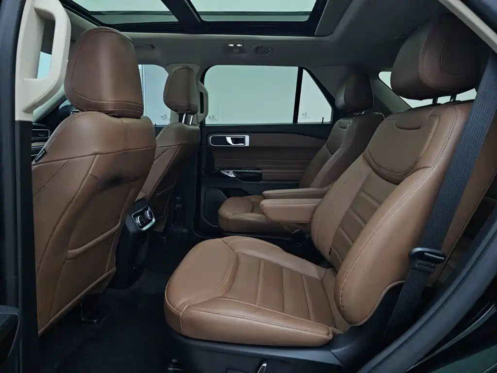 Ford Explorer — миниатюра 12