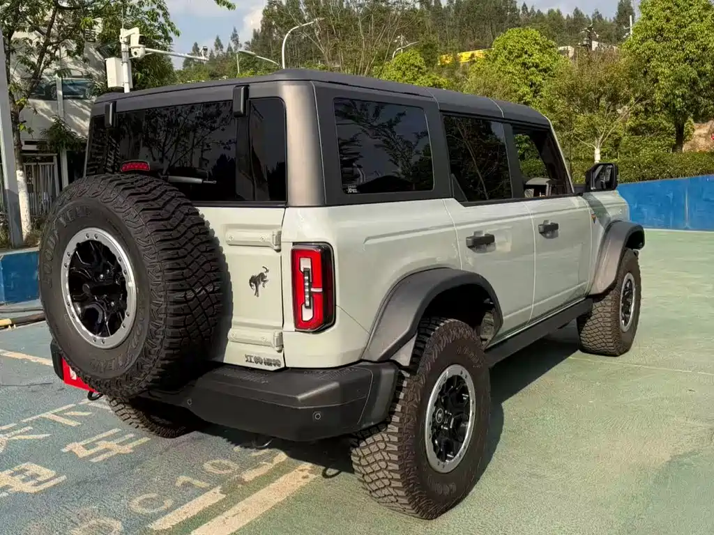 Ford Bronco - фото 5