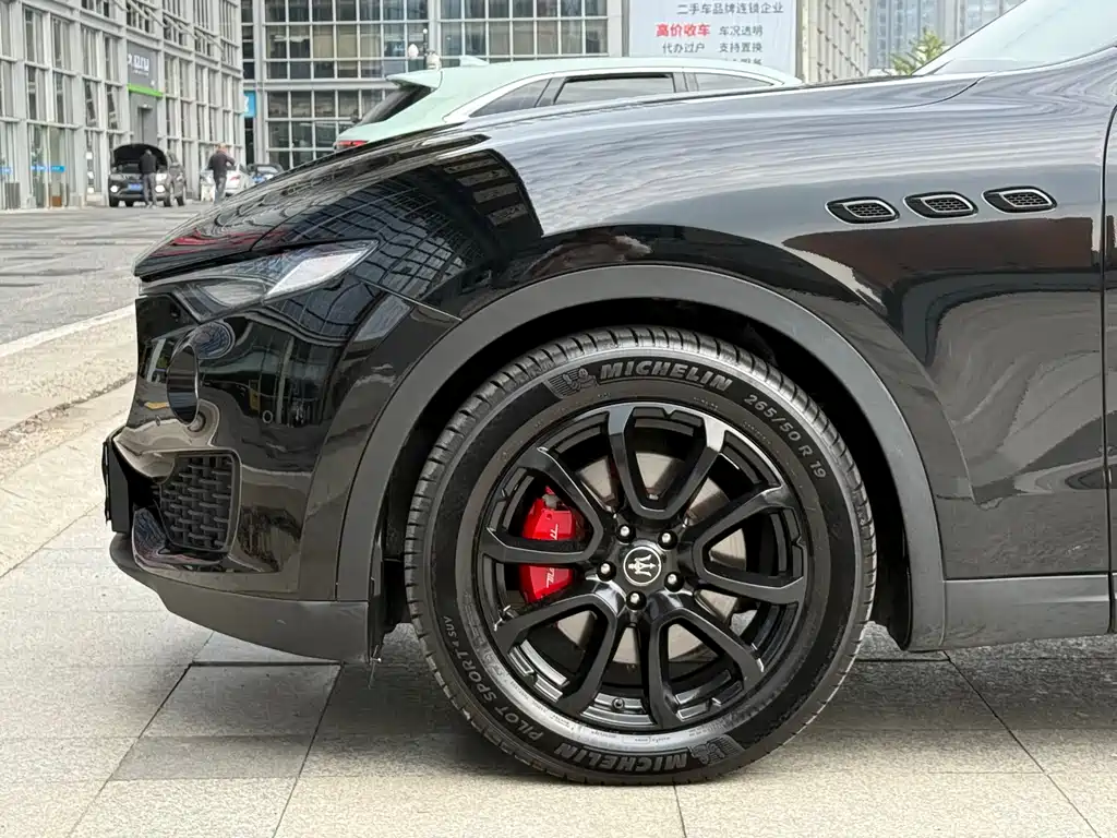 MASERATI LEVANTE