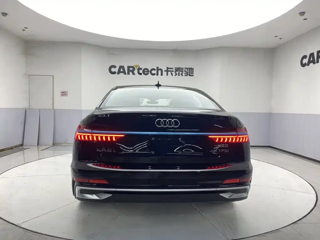 Audi A6L 2025 40 TFSI Luxury