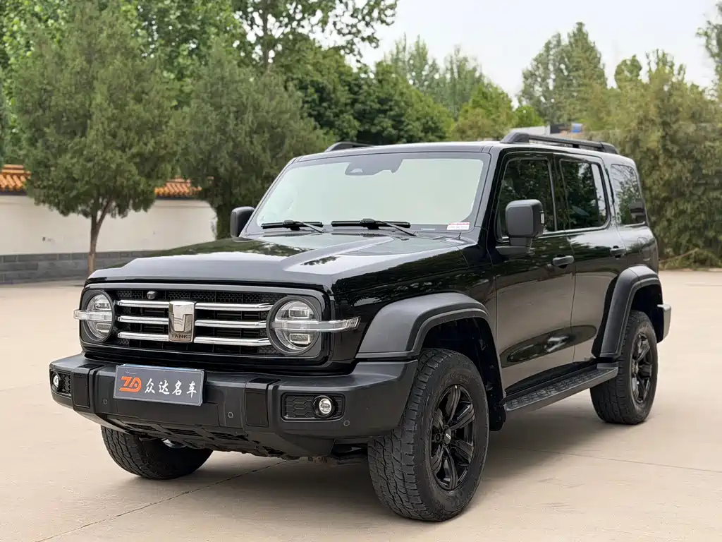 Tank Tank 300 2021