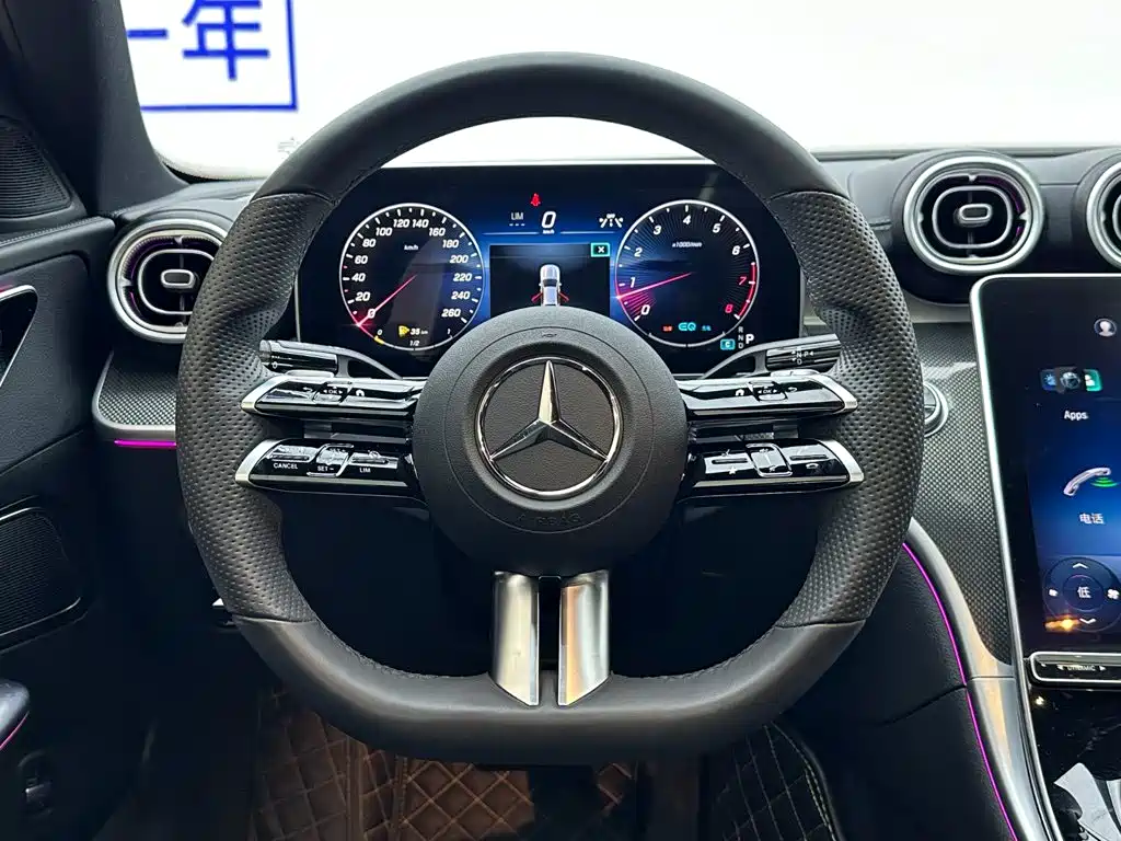 Mercedes-Benz C-Class — миниатюра 11