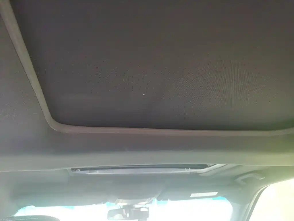Ford Explorer (Import) — миниатюра 9