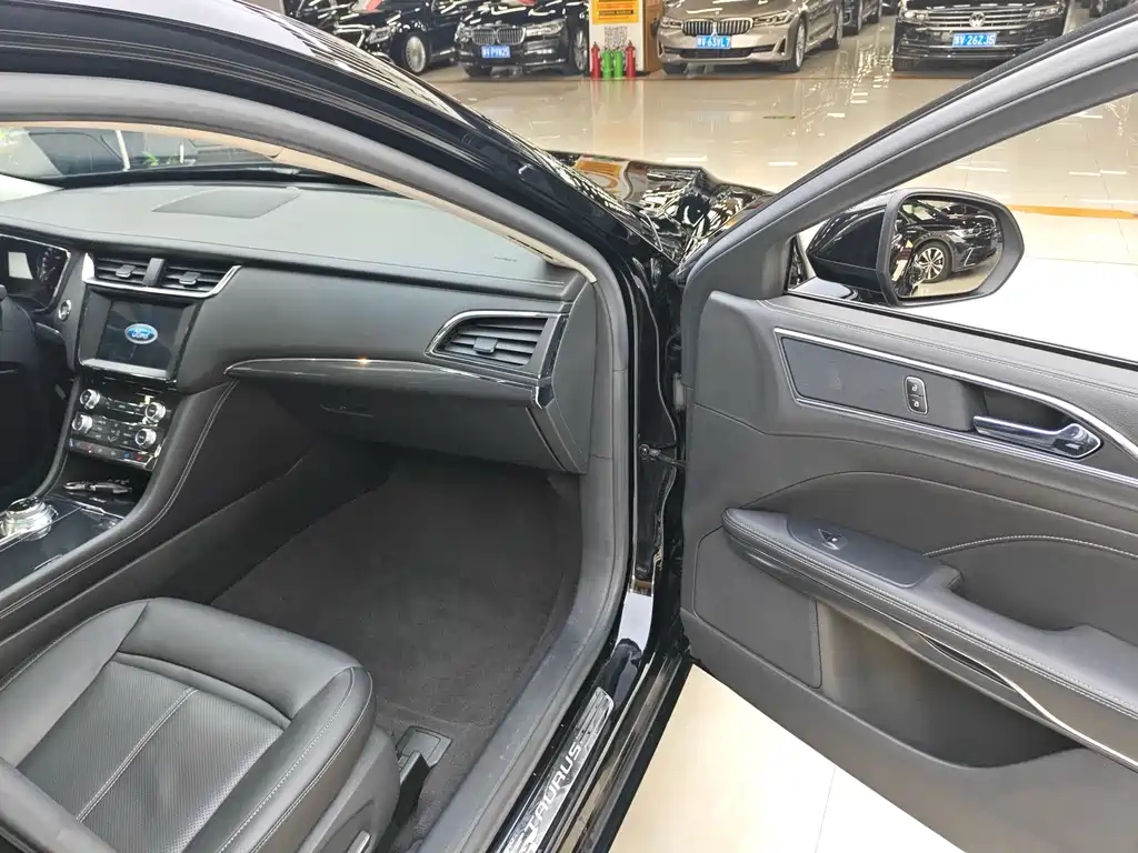 Ford Taurus 2017 EcoBoost 245 Fashion