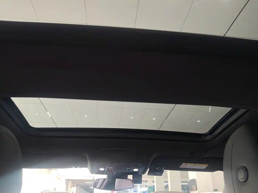 Cadillac CT6 — миниатюра 18