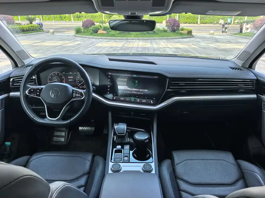Volkswagen Touareg — миниатюра 5