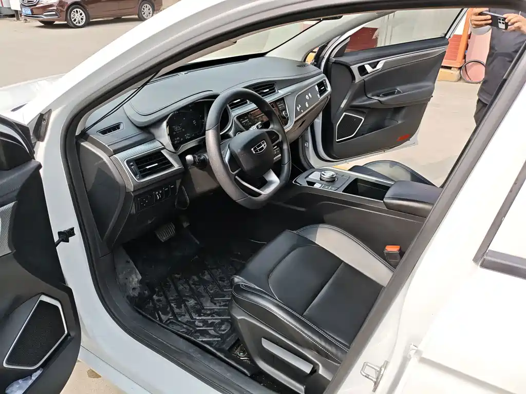 Geely New Energy — миниатюра 7