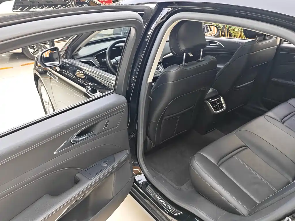 Ford Taurus 2017 EcoBoost 245 Fashion
