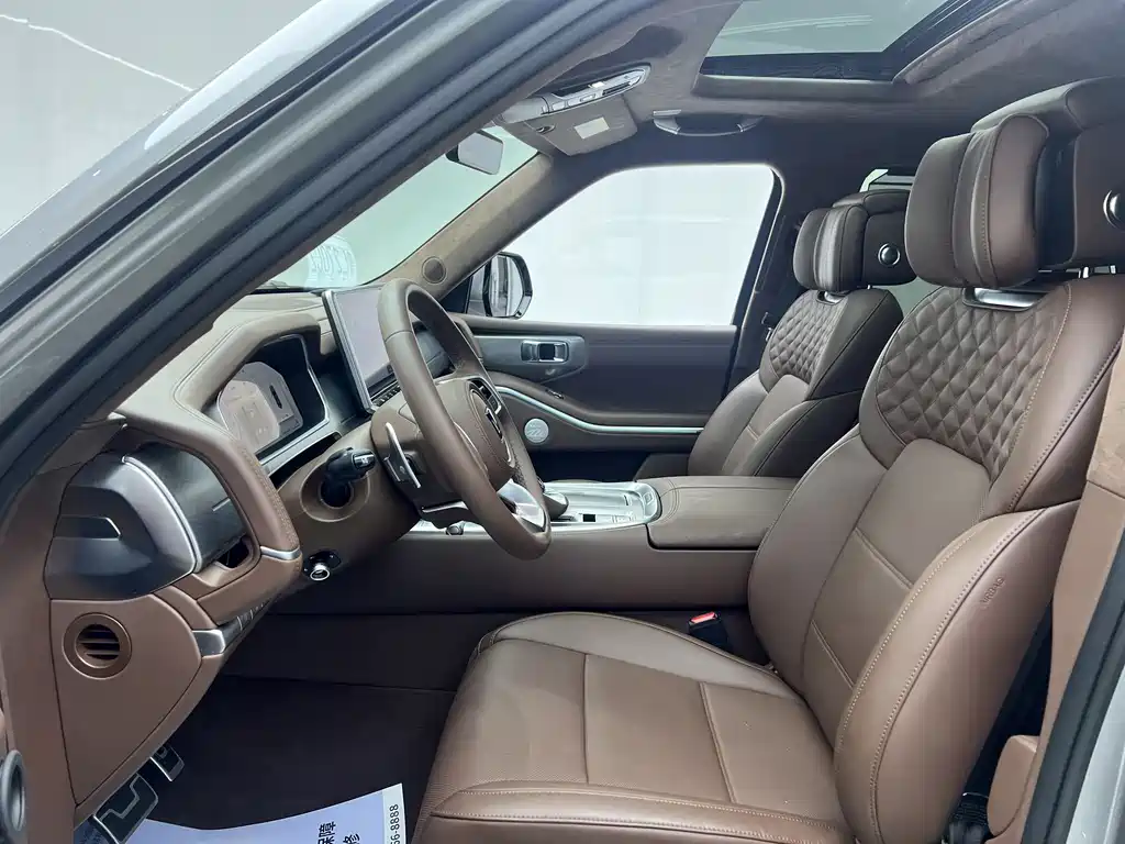 TANK TANK 700 NEW ENERGY