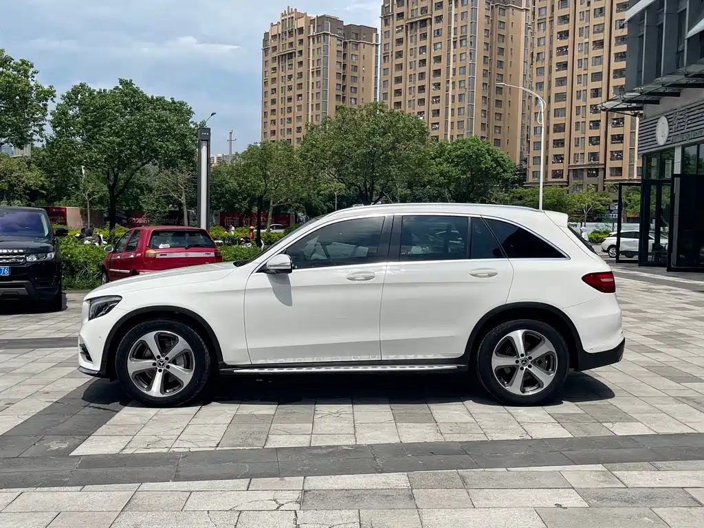 Mercedes-Benz GLC — миниатюра 8