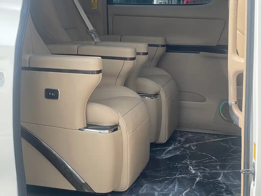 Toyota Alphard 2012 3.5L Luxury