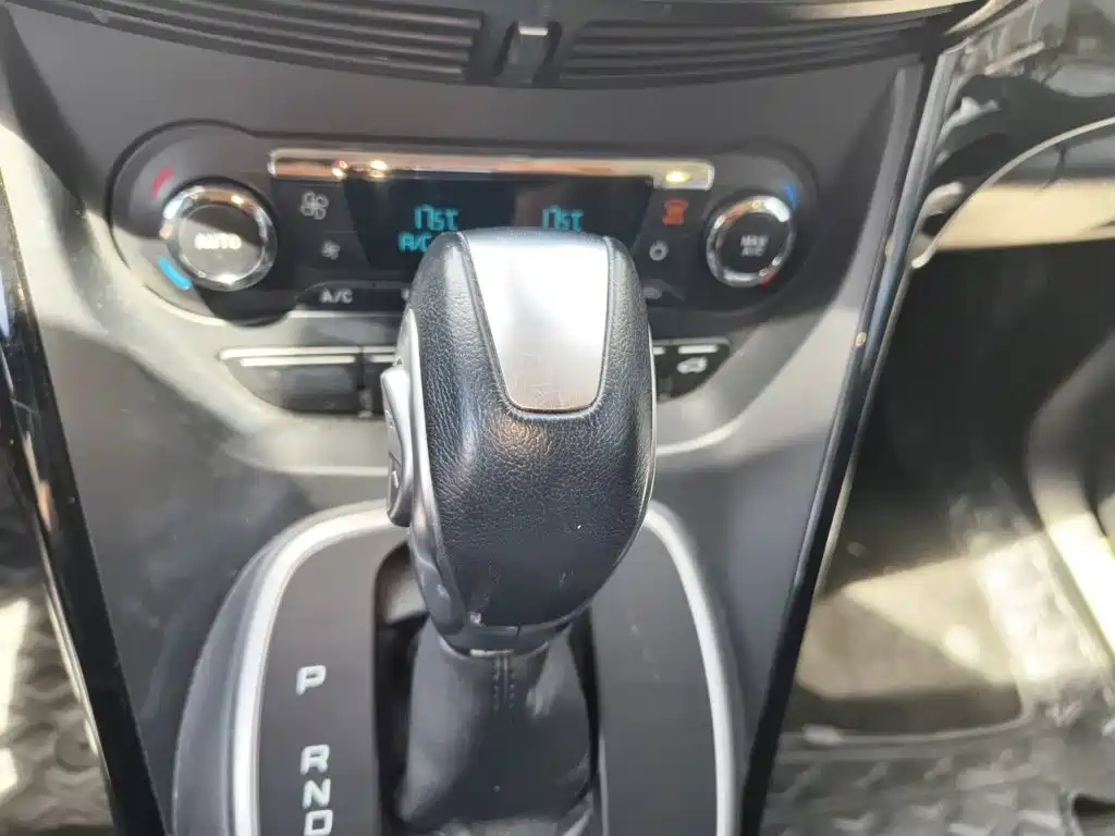 Ford Kuga — миниатюра 10
