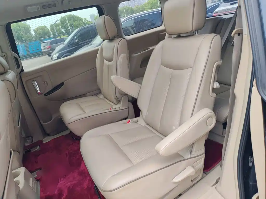 Nissan Quest — миниатюра 13