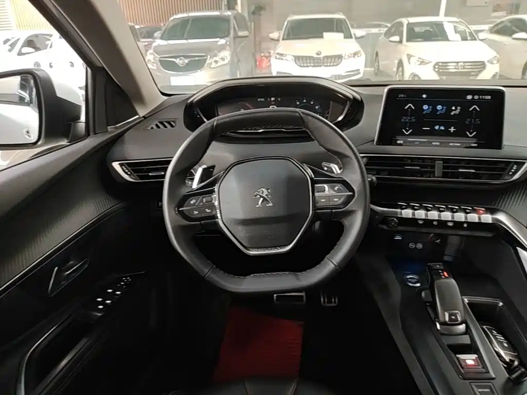 Peugeot 4008 — миниатюра 11