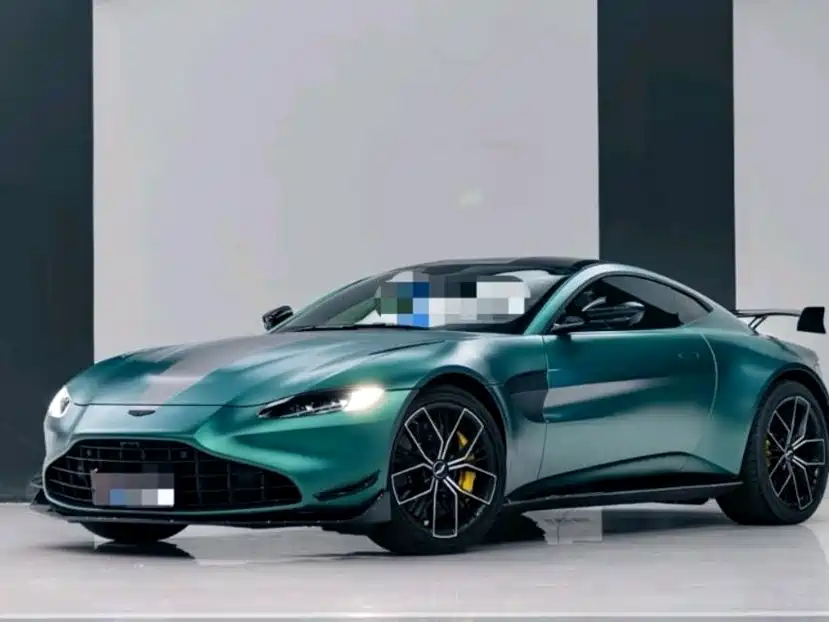 Aston Martin V8 Vantage