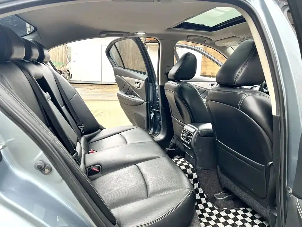Infiniti Q50 — миниатюра 10