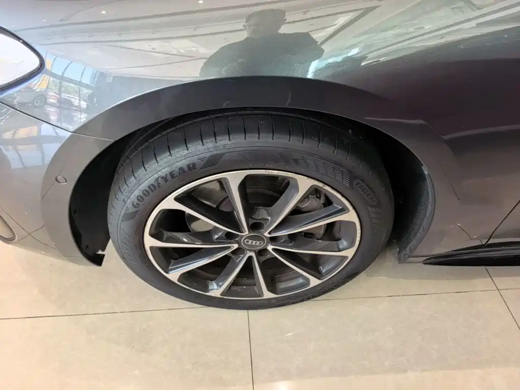 Audi A5L — миниатюра 23