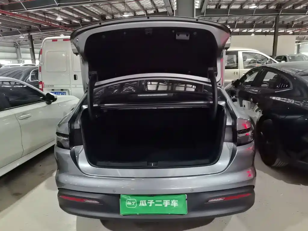 BYD Seal 05 DM-i — миниатюра 21
