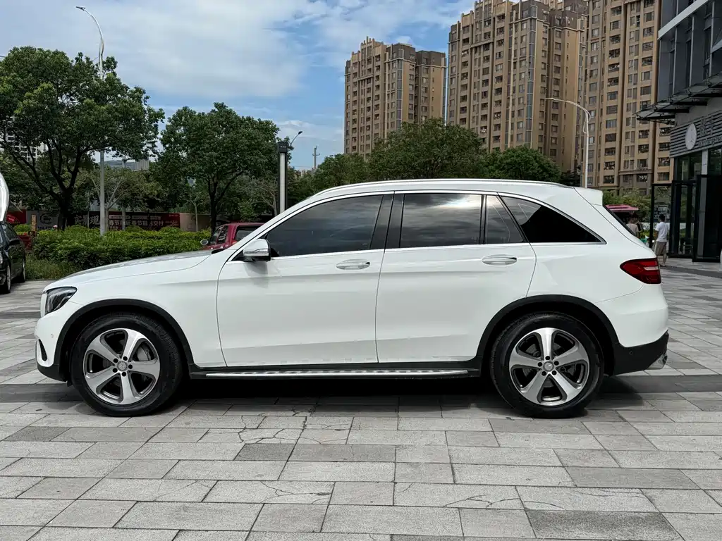 Mercedes-Benz GLC — миниатюра 7