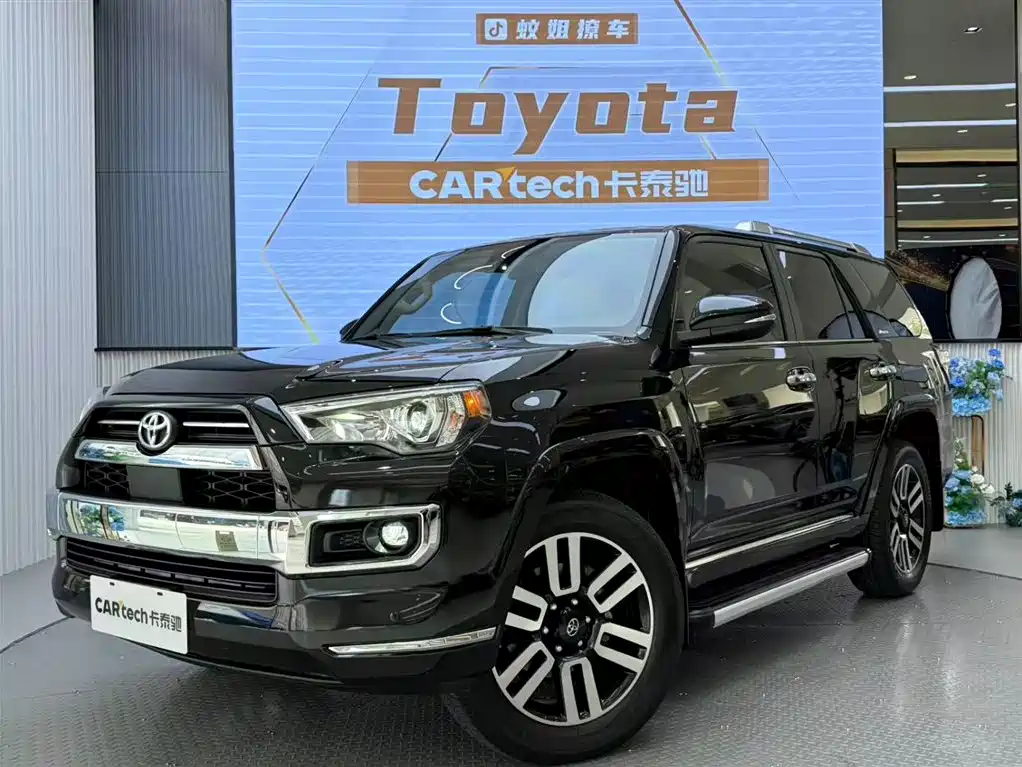Toyota  2022