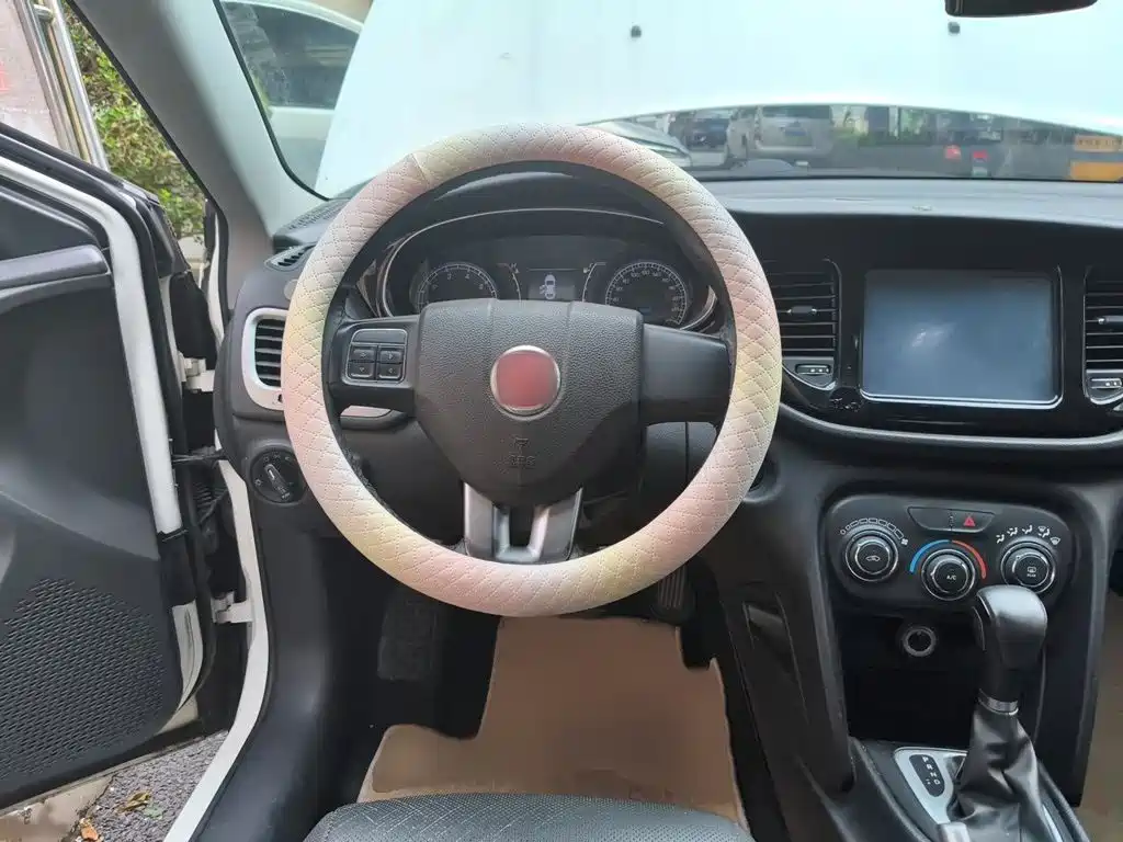 Fiat Viaggio 2012 1.4T AT