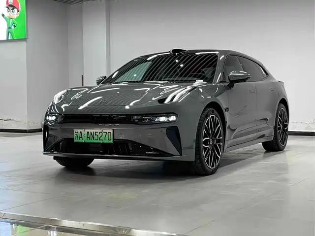 2025 Zeekr 001