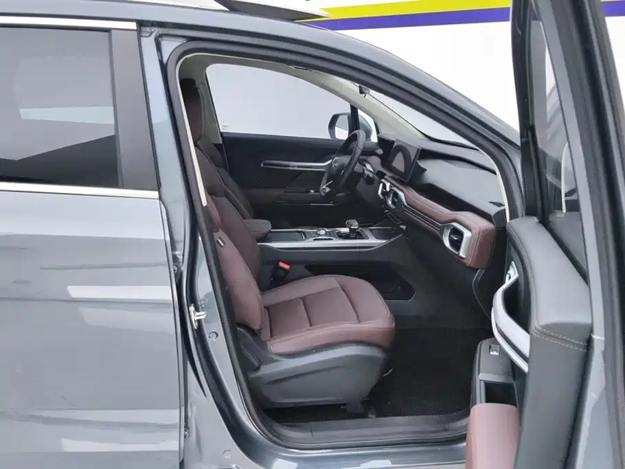 Geely Haoyue — миниатюра 8