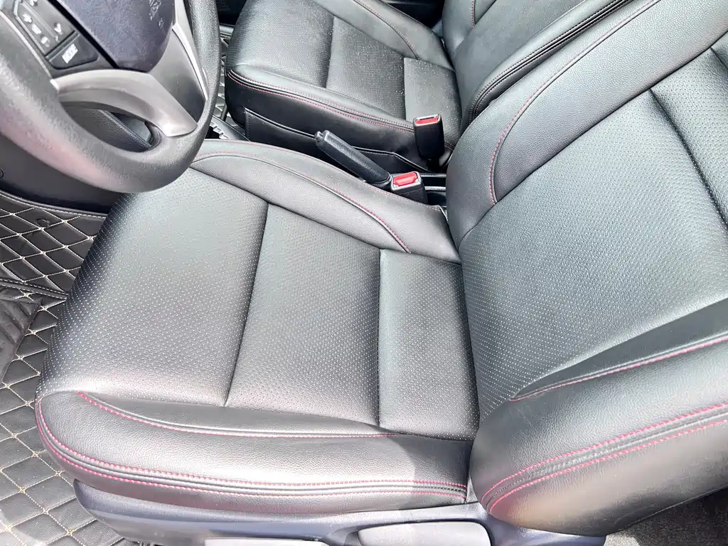 Toyota Yaris L — миниатюра 12