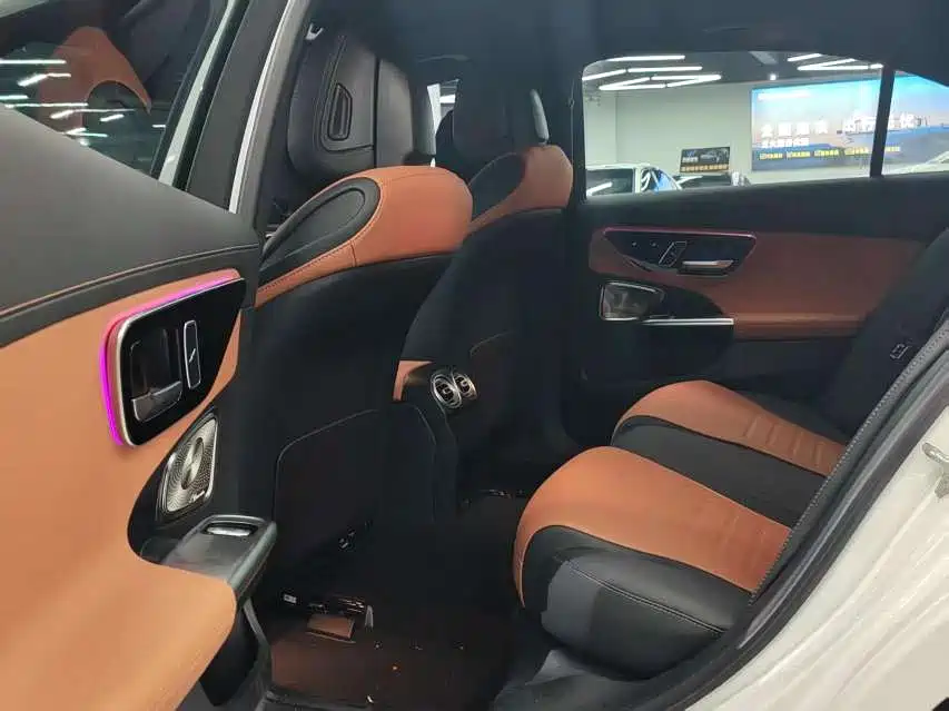 Mercedes-Benz C-Class — миниатюра 4