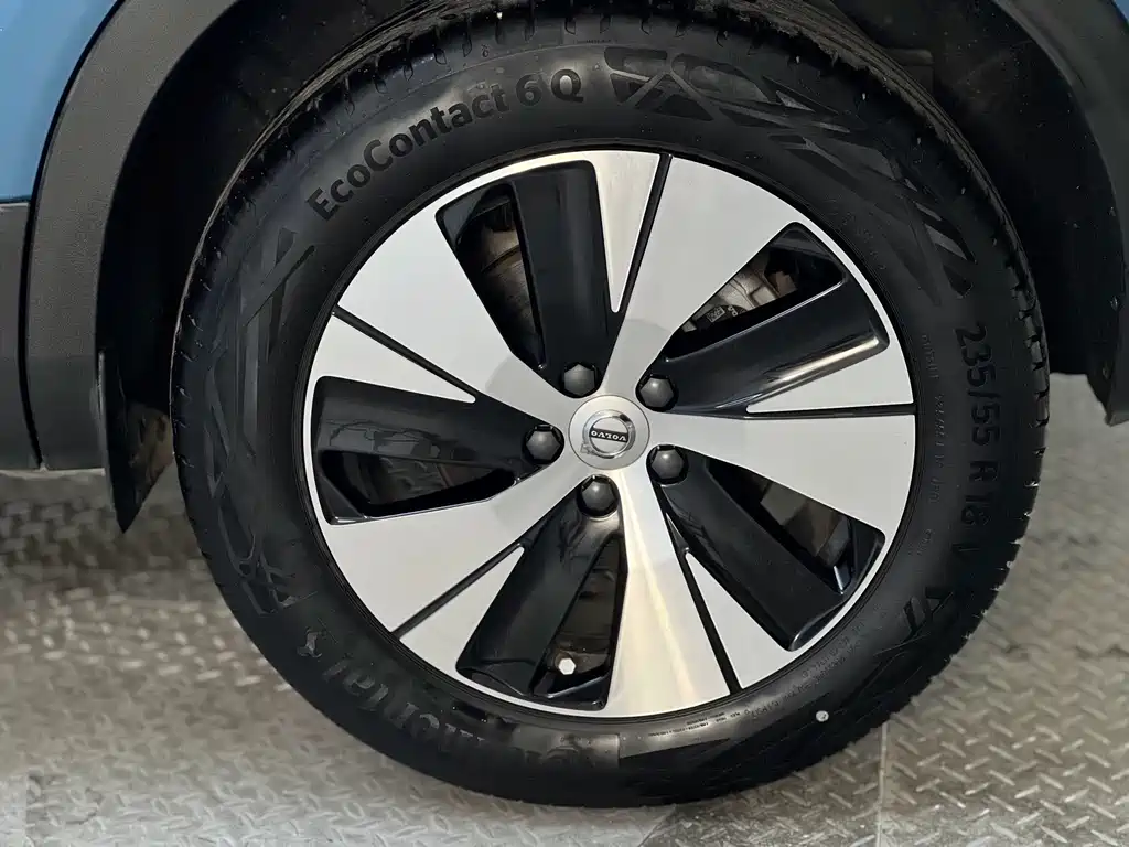 Volvo XC40 — миниатюра 23