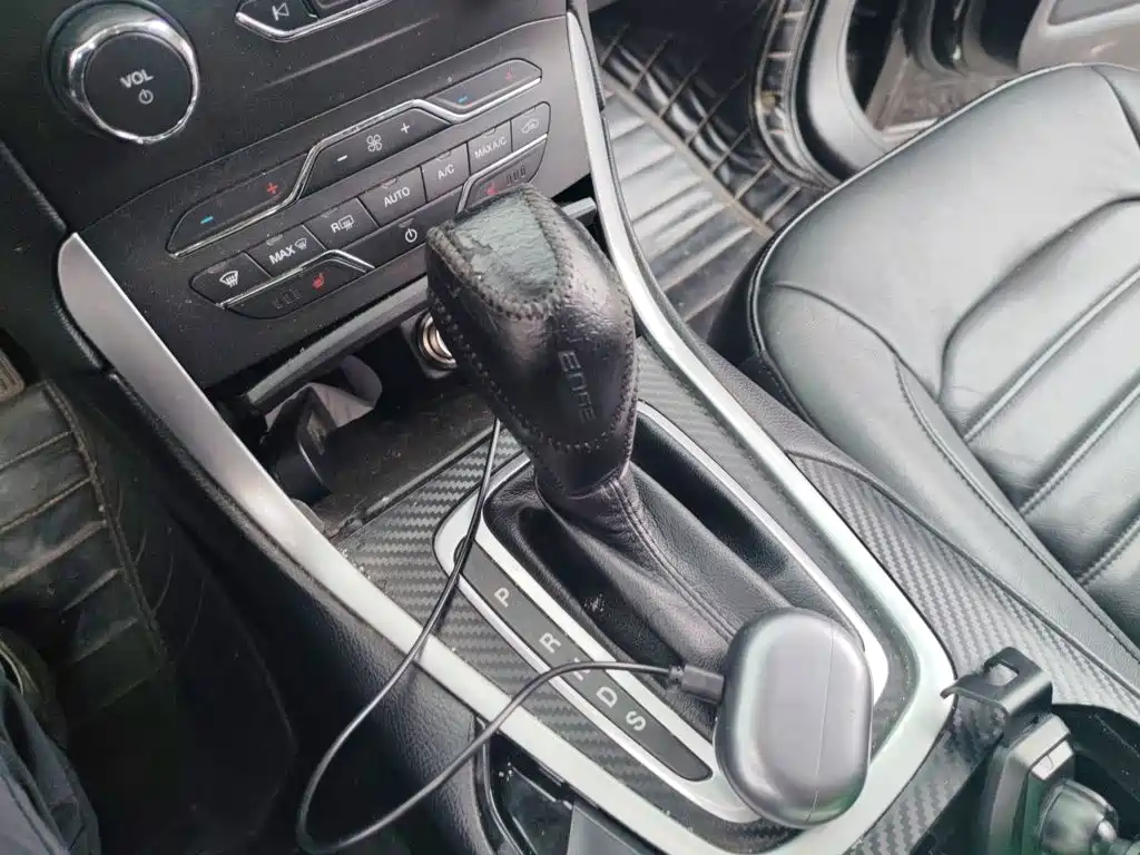 Ford Edge — миниатюра 10