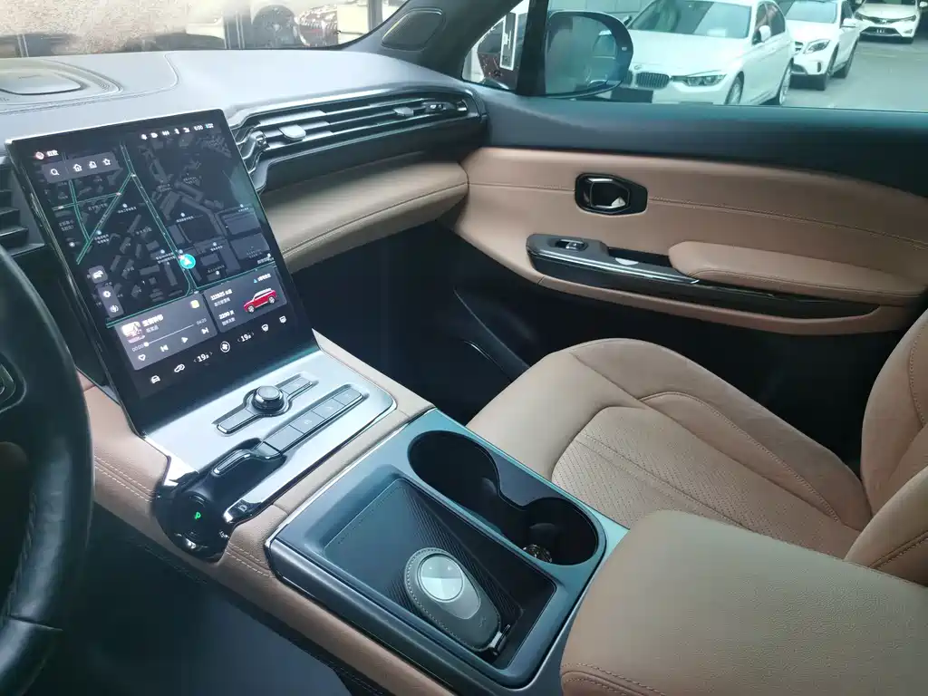 NIO ES6 — миниатюра 9