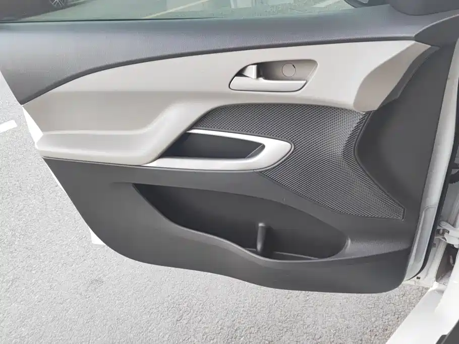 Chevrolet Sail — миниатюра 7
