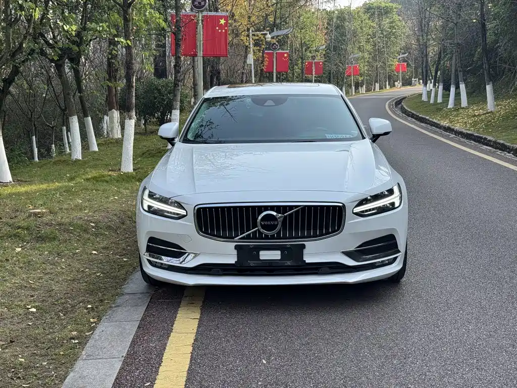 Volvo S90 2020 T5 Luxury