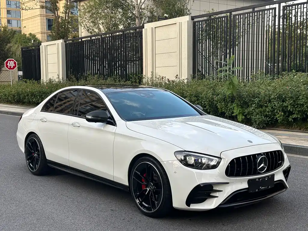 Mercedes-Benz E-Class AMG — миниатюра 3