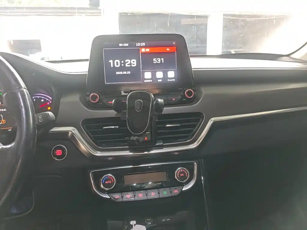 Kia Sportage — миниатюра 13